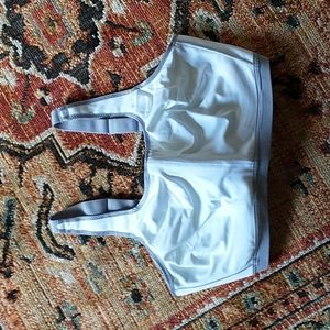 🤍Wacoal sports bra with underwire